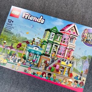 LEGO Friends Heartlake City Apartments and Stores 42670 Building Set 2040 PCS